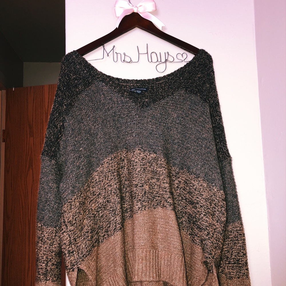 Cute long sleeve sweater from AE 🎁